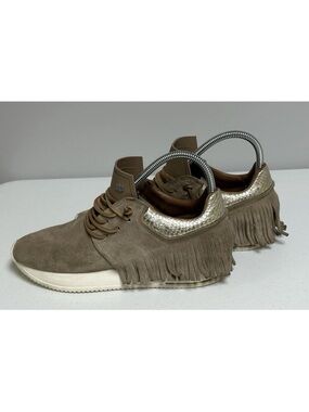 Esseutesse Suede Fringe Sneakers Beige or Lamb Color Size 38/9 Made In Italy